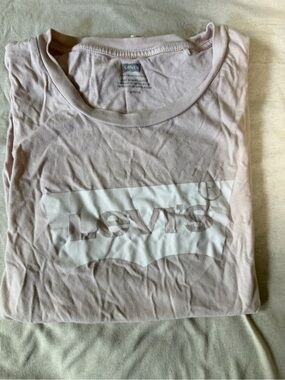 Levis Short Sleeve Tee